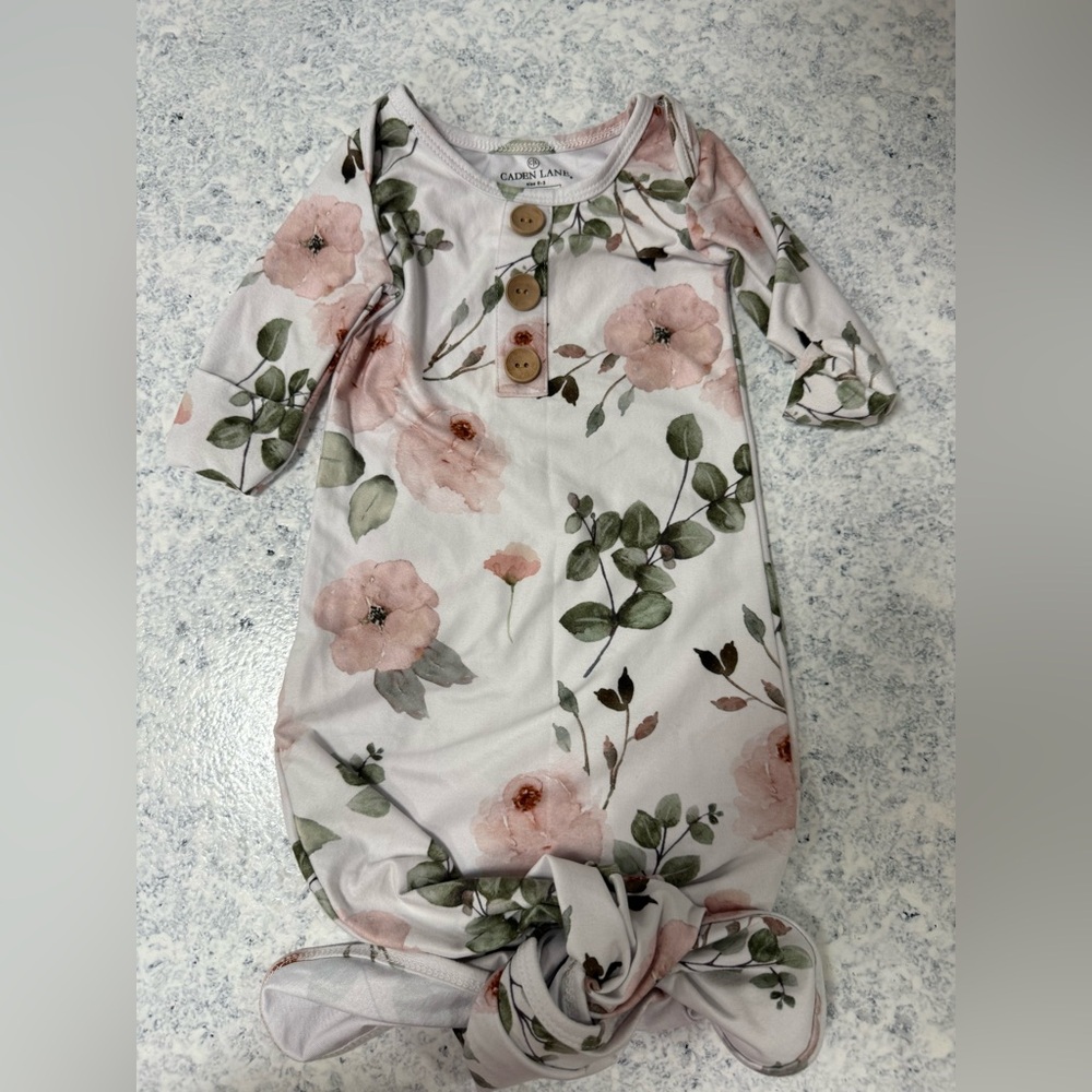 Caden Lane Floral Knot Gown - Picture 3 of 4